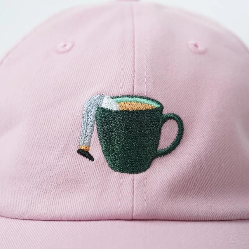 Coffee Deep Dive | Rosa | Cap | Bestickte Kappe Kaffee