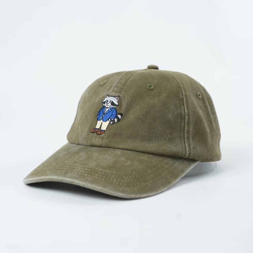 Waschbär Chic Cap | Grün | Unisex Dad Hat | Bestickte Kappe