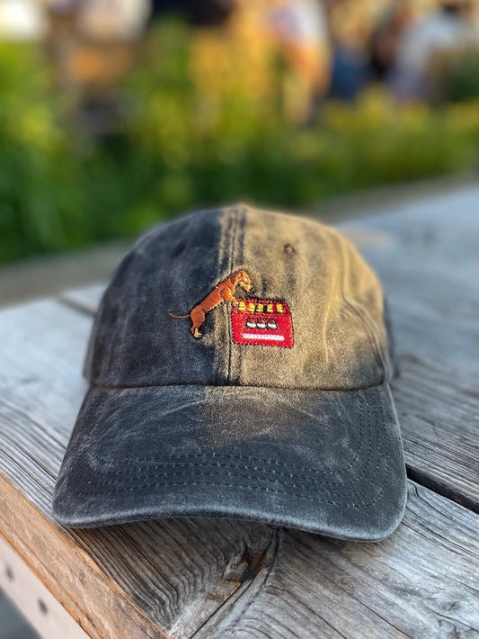 Dackel mit Bierkasten Cap | Schwarz